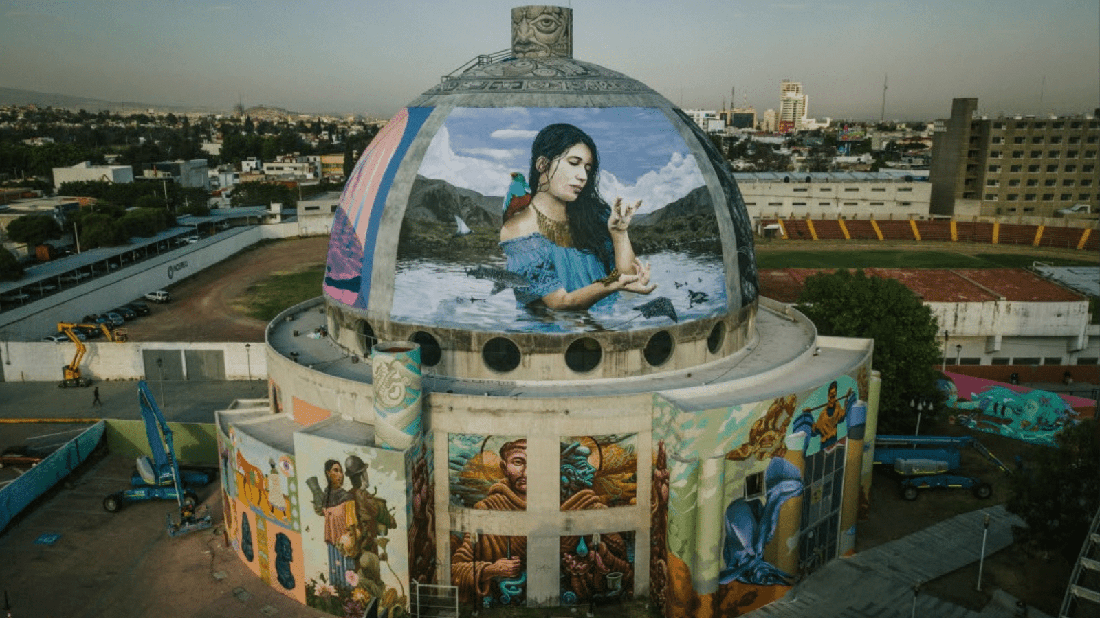 “El agua es una” un mural monumental que honra la vida y el arte en Querétaro