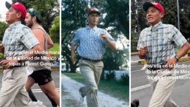 hombre disfrazado de forrest gump corre un maratón (1)