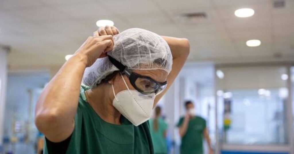 anuncian aumento salarial de 9 a trabajadores del sector salud 3