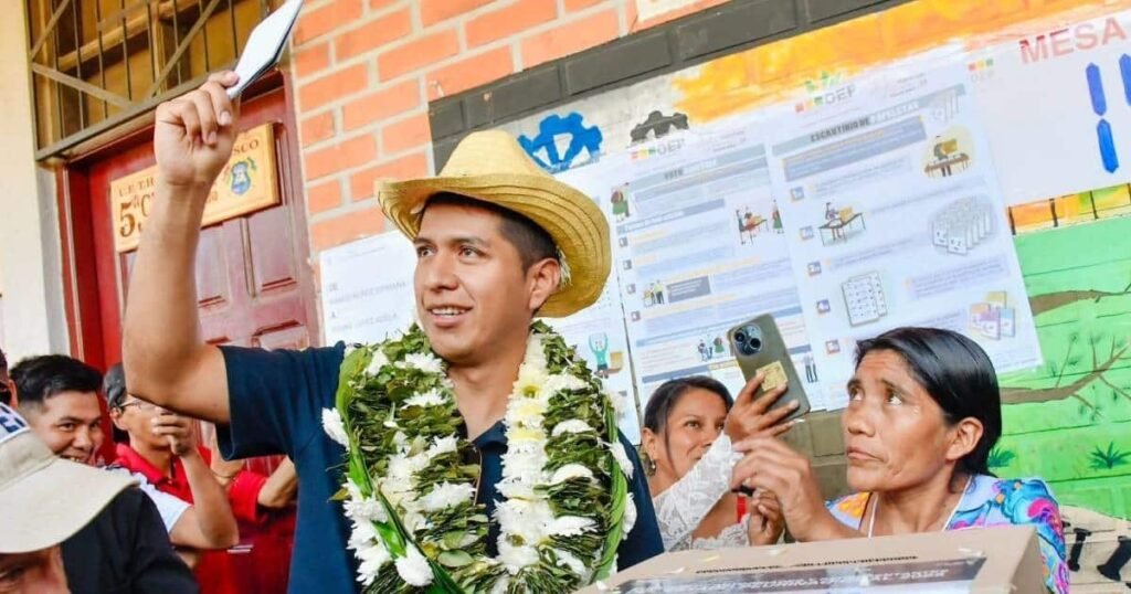 Apedrean en Bolivia al candidato Andrónico Rodríguez en plena jornada electoral