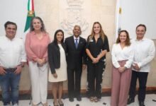 cecilia patrón fortalece vínculos internacionales con la visita del embajador de singapur