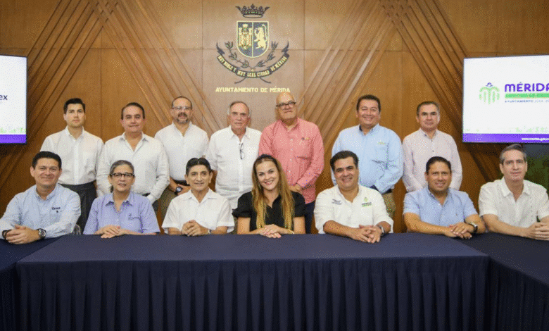 cecilia patrón se reúne con directiva de index yucatán