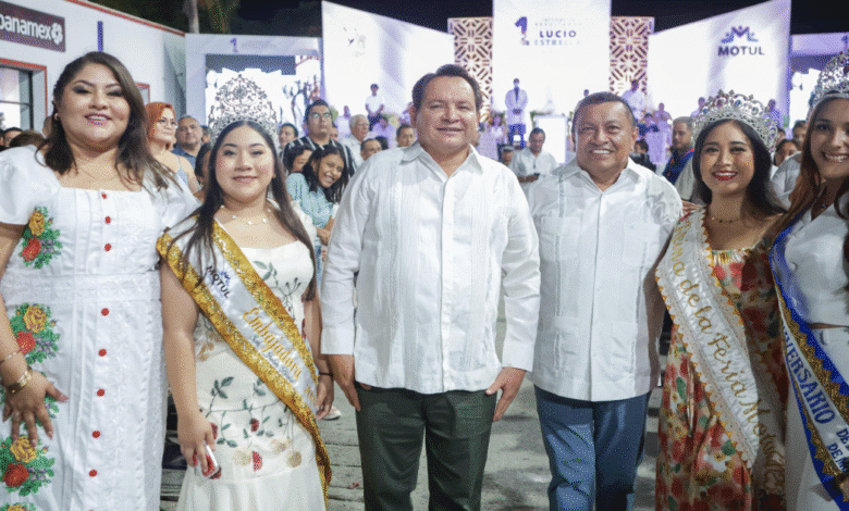 díaz mena anuncia pavimentación, vivienda y apoyos al campo en motul