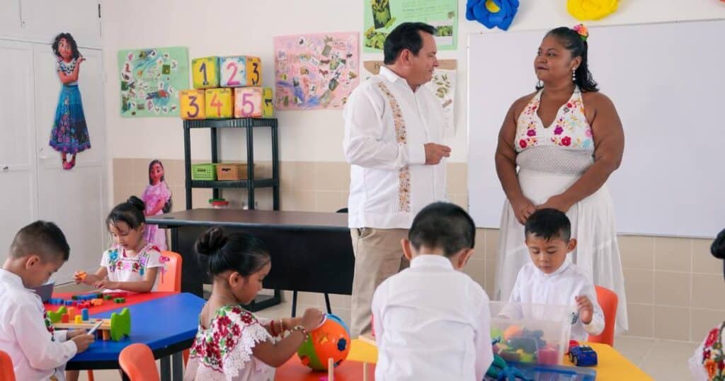 gobernador joaquín díaz mena entrega nueva aula en el preescolar indígena “cuitláhuac” de tixcacal 2