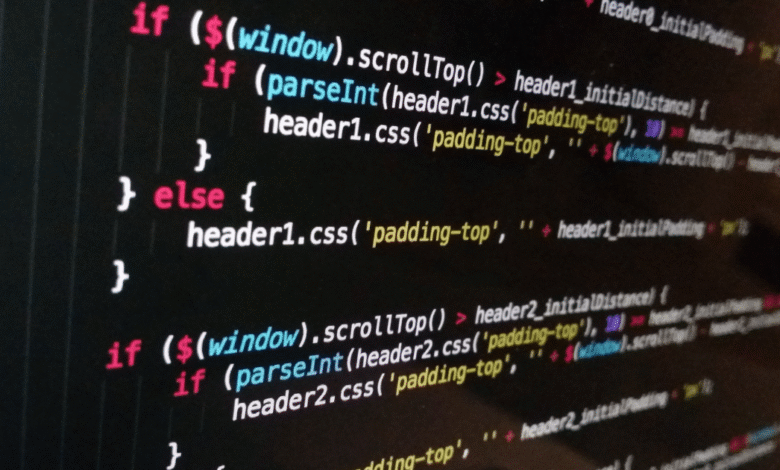 Graduados en informática enfrentan crisis laboral por despidos y auge de la IA