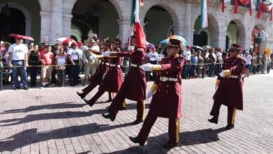 invitan a escuelas de mérida a participar en desfile cívico por la independencia de méxico (2)