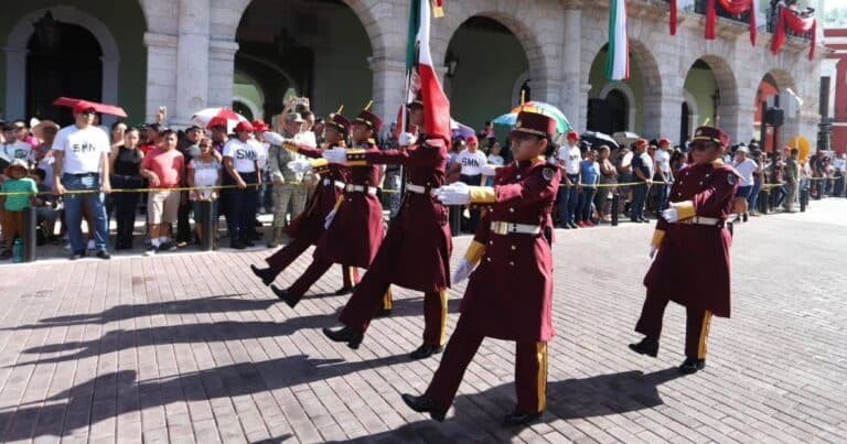 invitan a escuelas de mérida a participar en desfile cívico por la independencia de méxico (2)