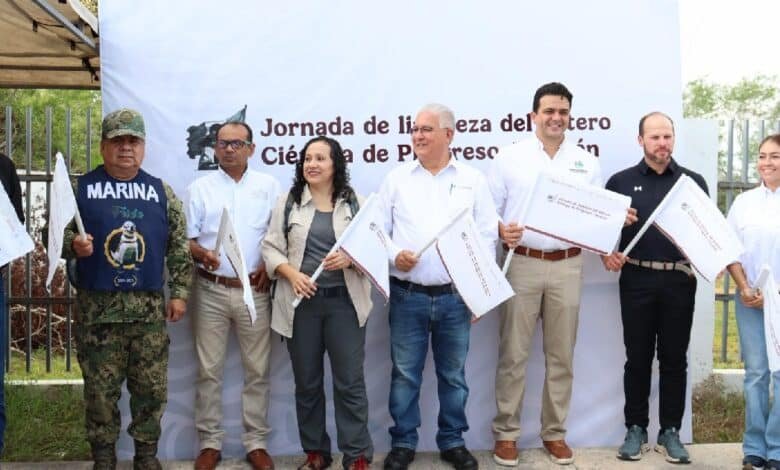 Impulsan autoridades y ciudadanía limpieza del estero Ciénega de Progreso (Foto de internet)