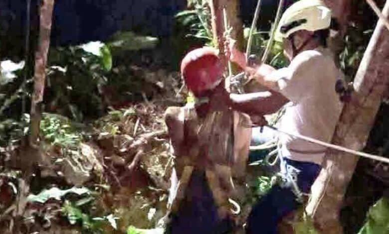 Estudiantes de la UNAM son rescatados del cenote X-Kumul en Valladolid