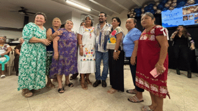 Kanasín celebra el Día del Adulto Mayor con música, baile y festejo para los abuelitos