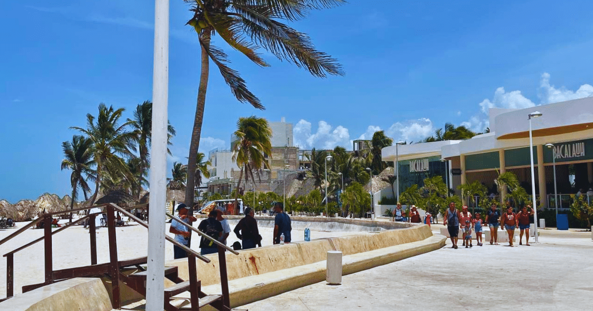marea roja impacta al sector restaurantero en la costa de yucatán
