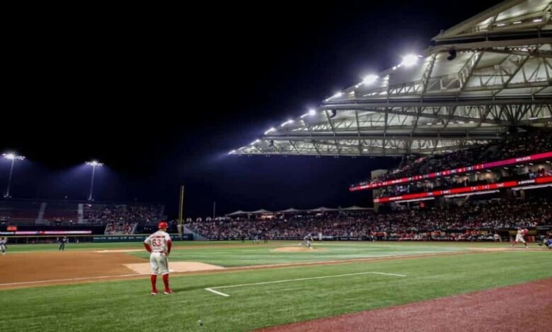 Niño en terapia intensiva tras pelotazo en juego de los Diablos Rojos