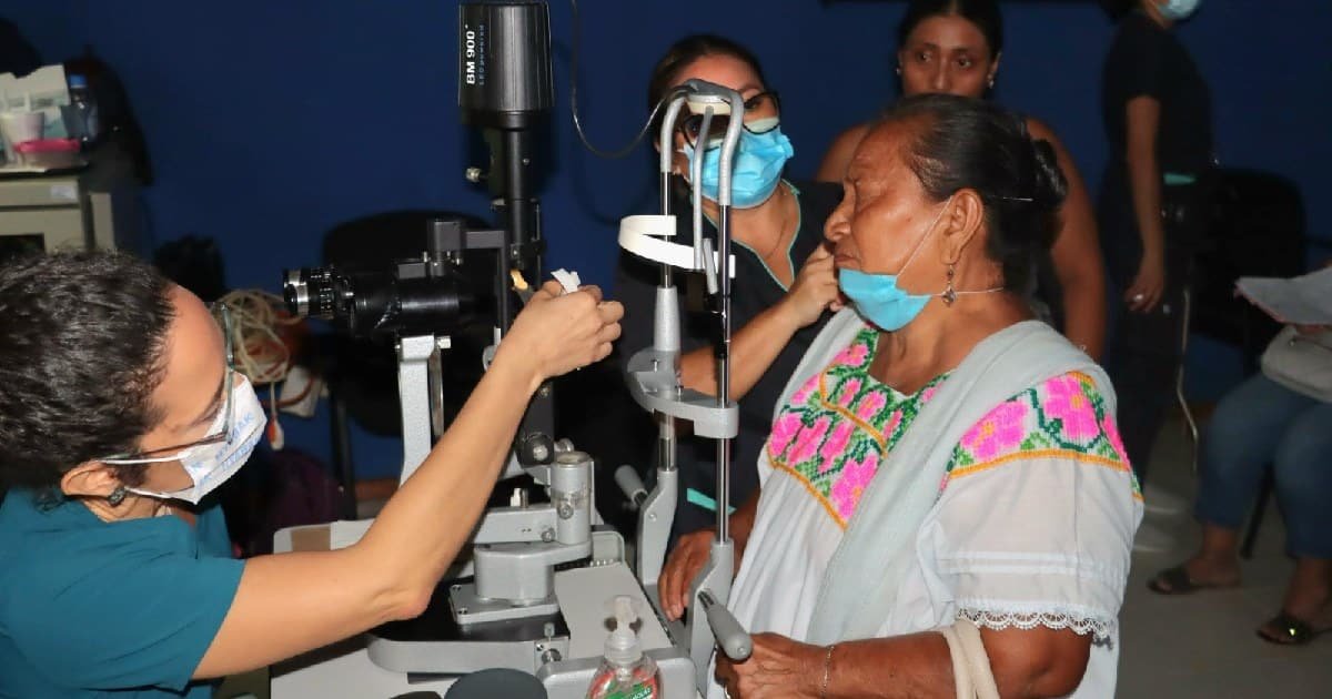 Yucatán acerca atención oftalmológica con Jornada Extramuros de Retinopatía Diabética