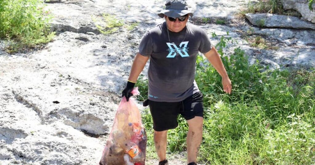 retiran más de 100 kilos de basura del cenote chen ha en dzityá (2)