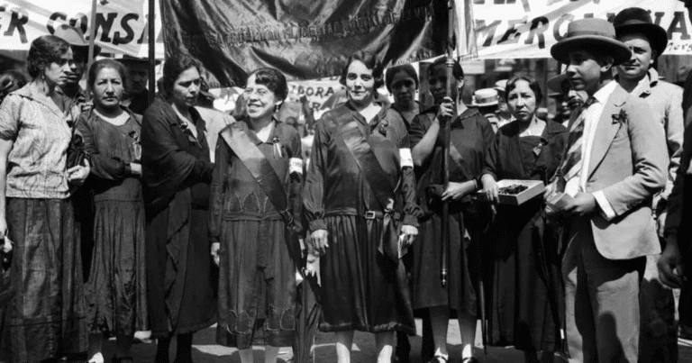 día de la democracia yucatán pionero en el voto femenino y la participación ciudadana