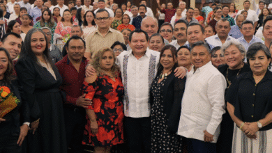 El Gobernador Joaquín Díaz Mena anunció dos días adicionales de aguinaldo en 2025 y entregó casi 7 millones de pesos en reconocimientos a personal con más de 30 y 40 años de servicio en Conalep, Cobay y Cecytey.