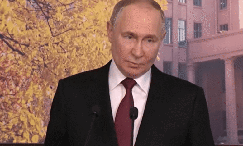 El presidente ruso propuso que el eventual cara a cara con el mandatario ucraniano se celebre en Moscú, una oferta que Kiev calificó de “inaceptable” y que contrasta con la disposición de al menos siete países a acoger las negociaciones.