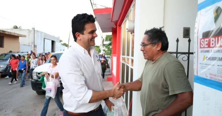 Erik Rihani realiza décima caminata ciudadana en Nueva Yucalpetén