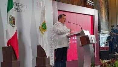 Gobernador Joaquín Díaz Mena anuncia iniciativa para reformar la Ley Isstey