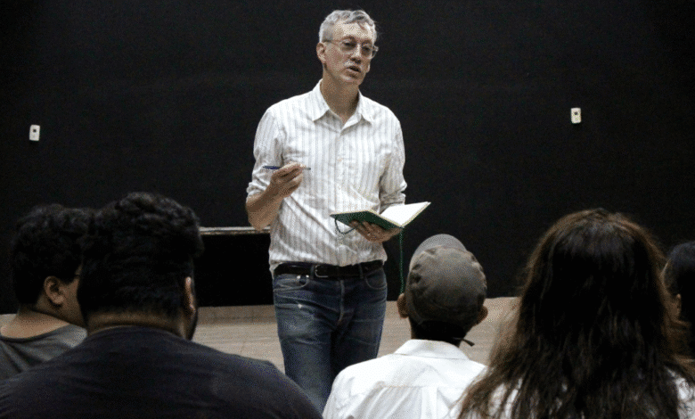 richard maxwell imparte taller de teatro experimental en transversales 2025