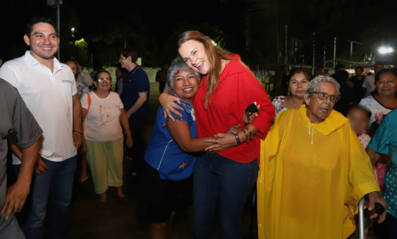 cecilia patrón acerca servicios municipales y atiende gestiones ciudadanas en díaz ordaz
