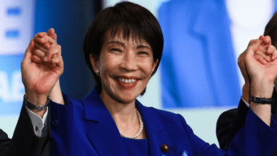 Japón marca un antes y un después con la elección de Sanae Takaichi como primera ministra, una figura que combina la disciplina política femenina con la energía del heavy metal.