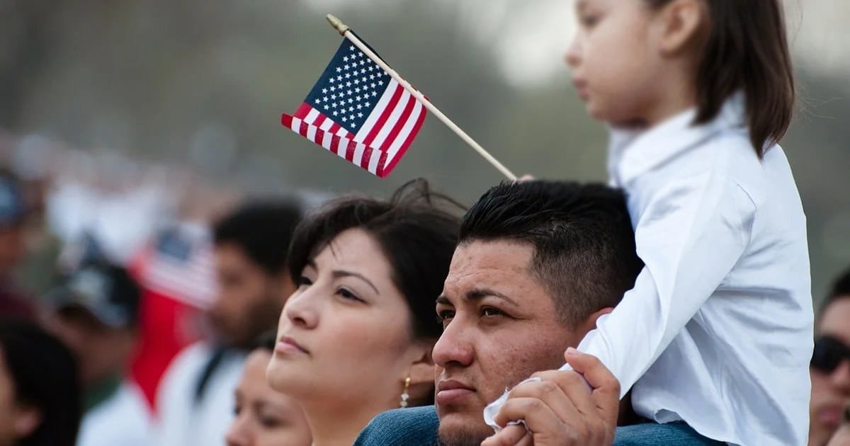 EU multará a padres que traten de ingresar irregularmente a sus hijos (Foto de internet)