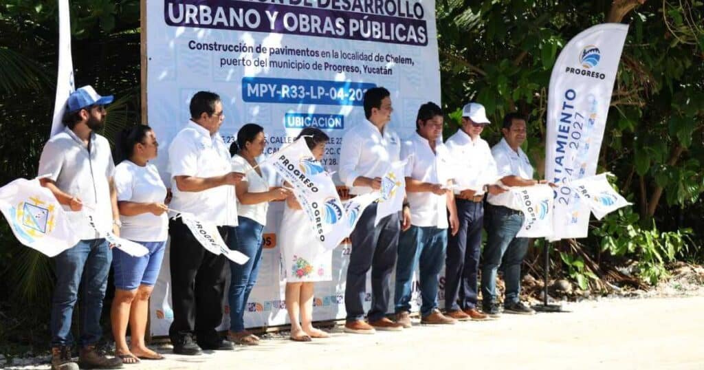 erik rihani impulsa la transformación de chelem con nuevas calles pavimentadas (1)