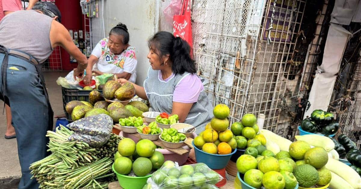 Incrementan ventas en los mercados de Mérida en la primera semana de temporada otoñal