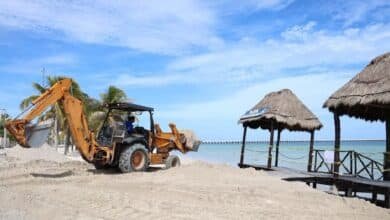 Trabajan en presupuesto para atender la erosión de playas en Yucatán