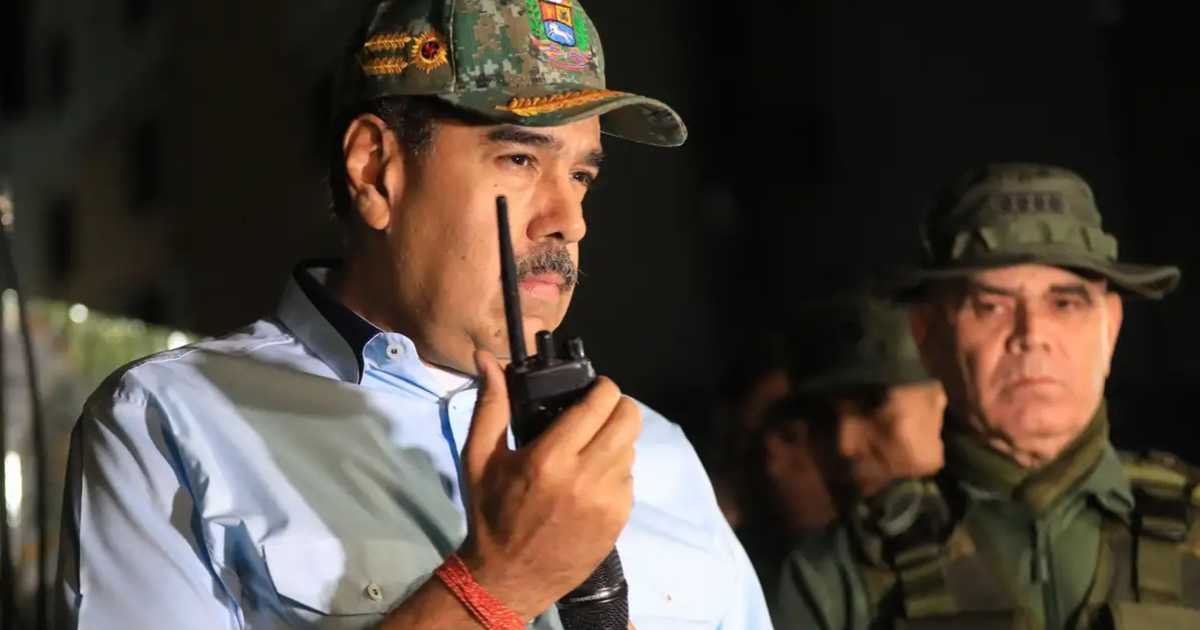 Nicolás Maduro inicia movimiento militar en cinco estados