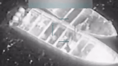 El Departamento de Guerra de Estados Unidos informó sobre una serie de ataques letales llevados a cabo en aguas internacionales del Pacífico Oriental, resultando en la muerte de 14 personas a bordo de cuatro embarcaciones vinculadas al narcotráfico.