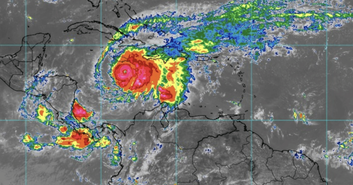 SRE alerta a mexicanos en Jamaica por el avance del huracán Melissa