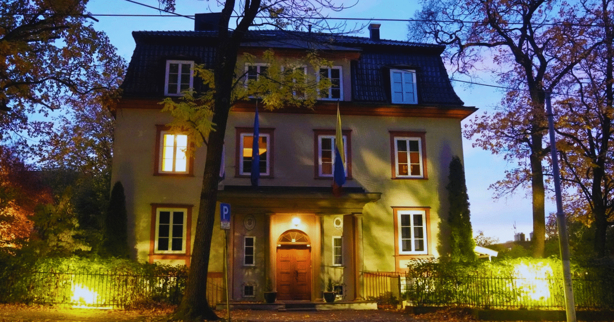 Venezuela cierra embajadas en Noruega y Australia