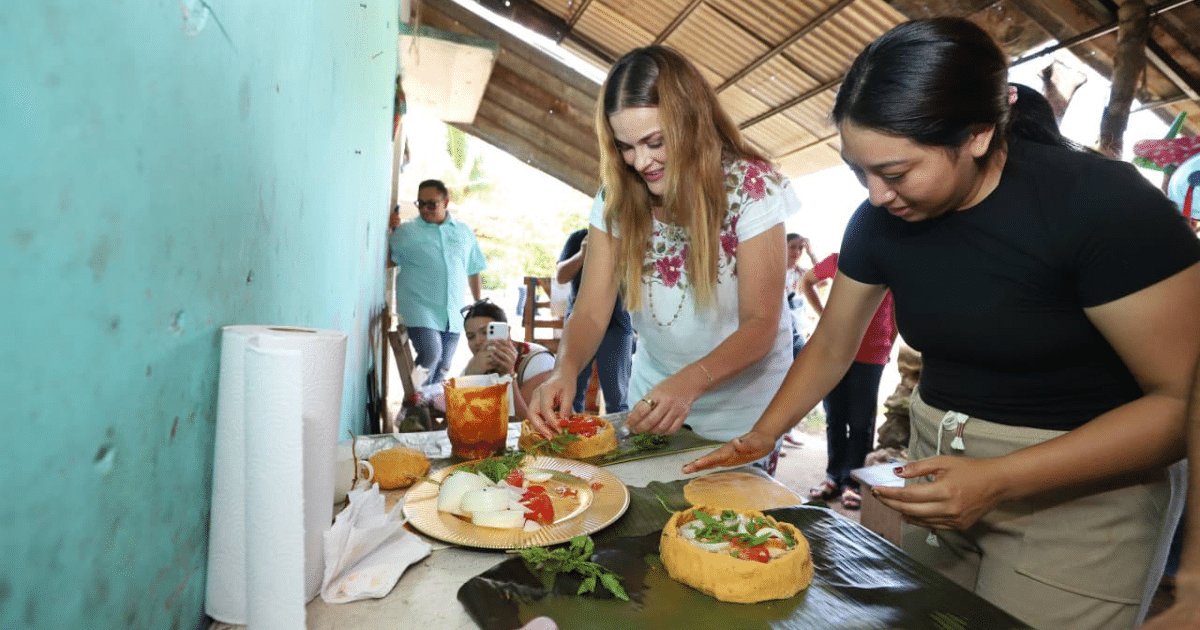 Comparte la alcaldesa con familias de las comunidades del sur la cultura gastronómica
