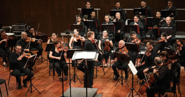 con presentaciones gratuitas continúa el otoño cultural 2025