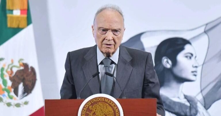 Gertz Manero renuncia a la FGR y abre proceso de relevo (Foto de internet)