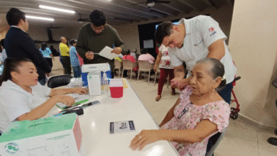 kanasín vacuna a adultos mayores contra influenza y covid en la casa del adulto mayor