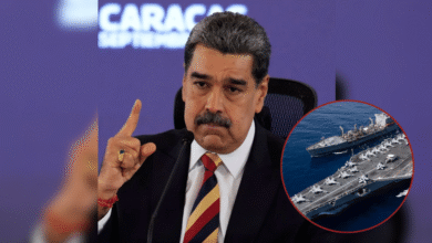 En un mitin en las afueras del palacio de Miraflores, el presidente venezolano Nicolás Maduro exhortó a Donald Trump a no involucrarse en lo que calificó como una “guerra interminable”, refiriéndose a intervenciones militares anteriores como las de Libia o Afganistán.