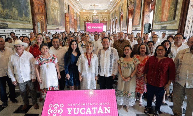 maricarmen pérez recibe la medalla yucatán 2025 por su legado musical y cultural