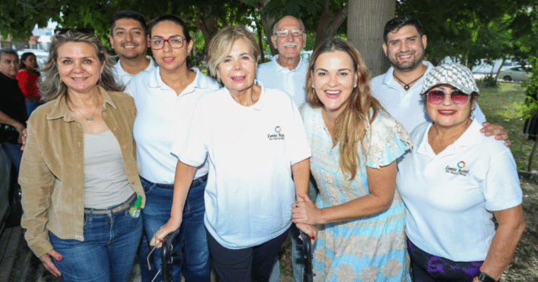 La presidenta municipal de Mérida, Cecilia Patrón Laviada, sostuvo un diálogo abierto y transparente con las familias del fraccionamiento Las Américas.