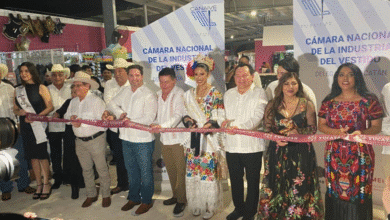 plaza del vestido impulsa la economía familiar en xmatkuil