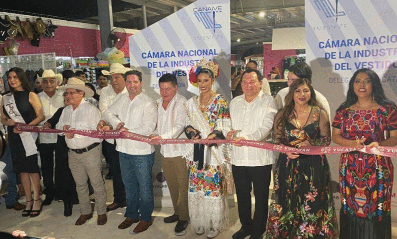 plaza del vestido impulsa la economía familiar en xmatkuil