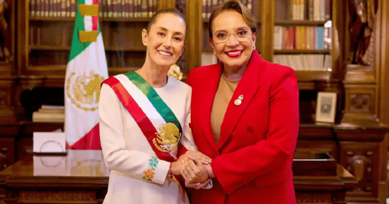 La presidenta de Honduras inicia gira en México para reunirse con Claudia Sheinbaum en Palacio Nacional; revisarán avances en programas sociales y temas migratorios.