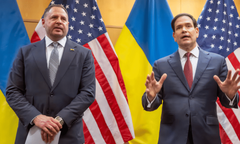 Tensión en Abu Dabi Washington Celebra Acuerdo de Paz Inminente mientras Zelensky Pide Cautela ante Nuevos Bombardeos (Foto El País)