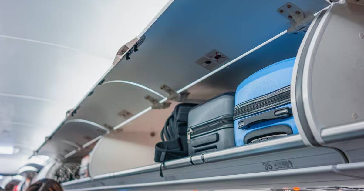 Cobrar maleta o alimentos salva ingresos de aerolíneas