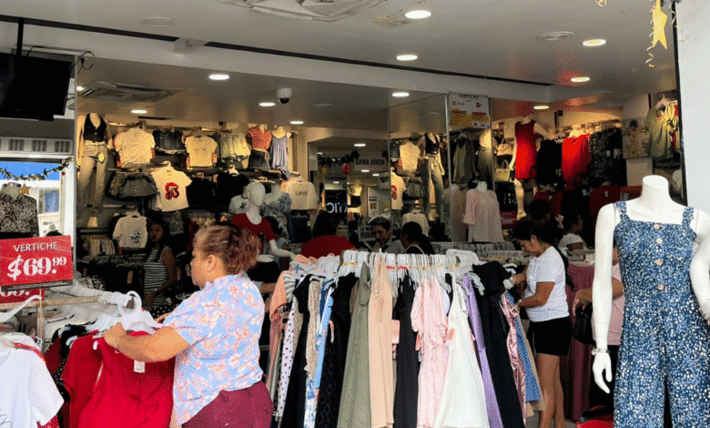 Compras de Año Nuevo abarrotan el Centro Histórico de Mérida (Crédito- Daniel Santiago)