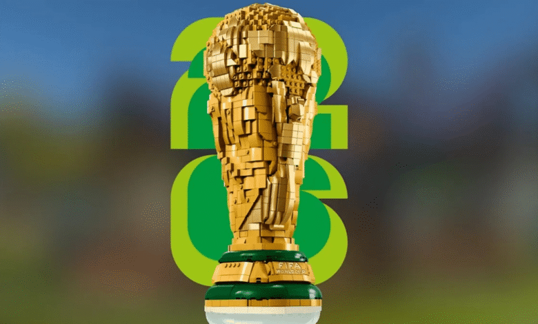 LEGO presenta réplica de la Copa del Mundo para construir