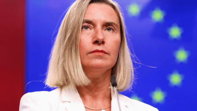 El arresto e interrogatorio de Federica Mogherini —ex alta diplomática de la UE y rectora del College of Europe— junto a otro alto funcionario por un presunto fraude en fondos comunitarios ha generado una crisis de confianza en el proyecto europeo.