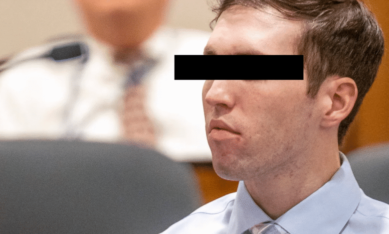 Tyler Robinson, acusado de asesinar al activista conservador Charlie Kirk durante un evento en la Universidad del Valle de Utah, compareció por primera vez en persona ante el tribunal.